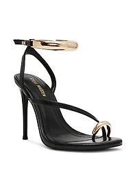 Tia Heel