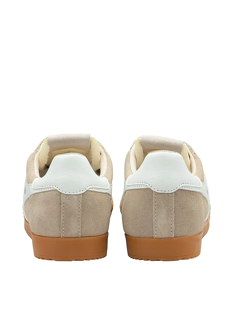 Elan Sneakers