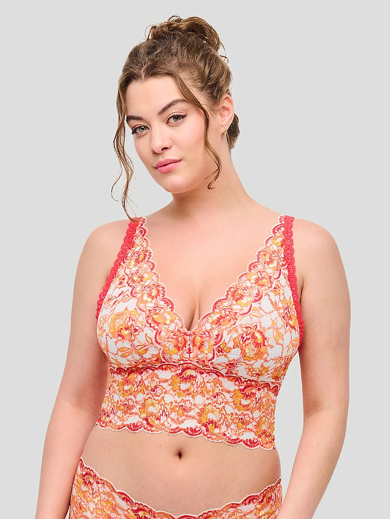 Never Say Curvy Plungie Bralette