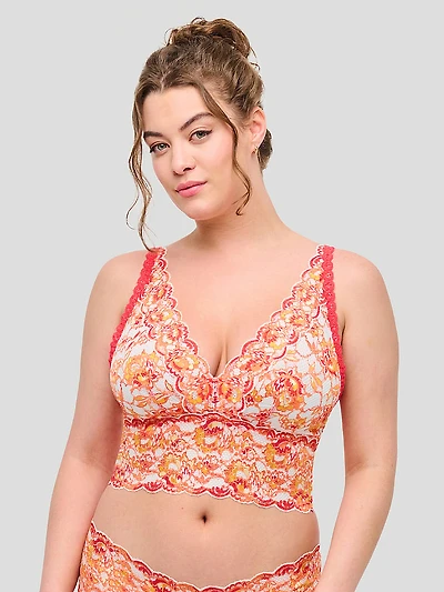 Never Say Curvy Plungie Bralette