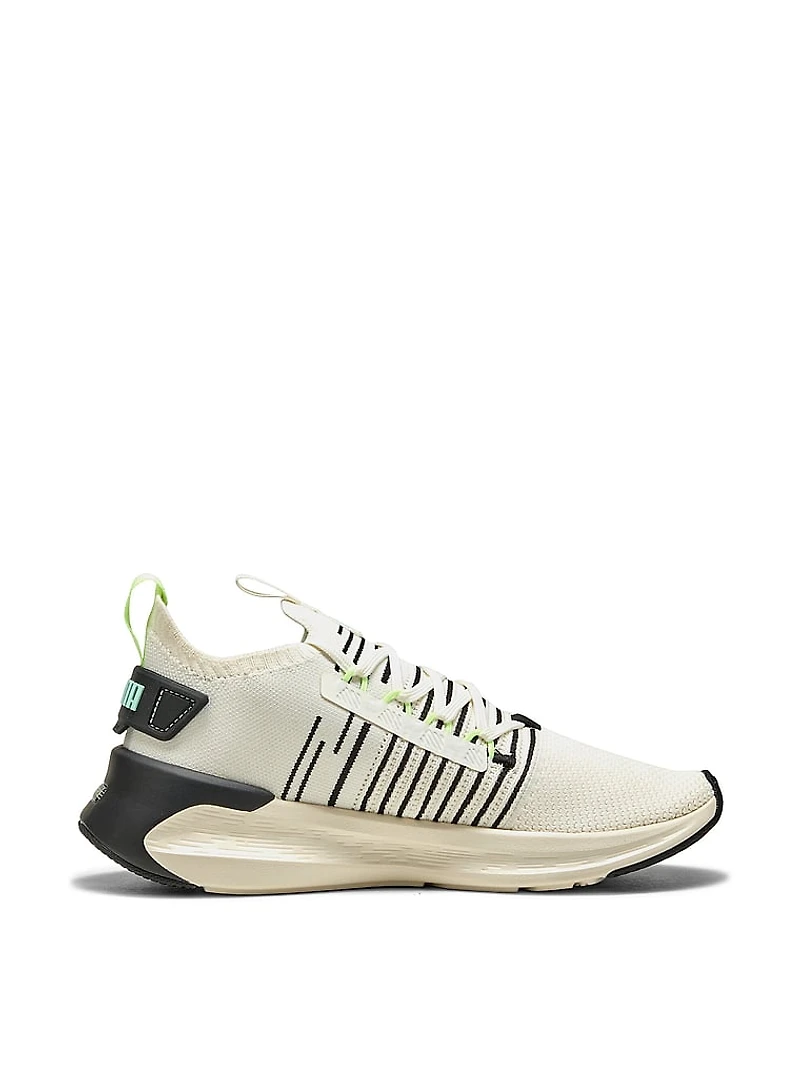 Softride Symmetry Fuzion Sneaker