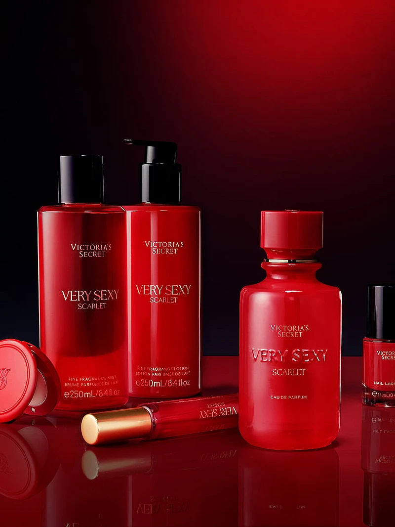 Very Sexy Scarlet Eau de Parfum 3.4 oz