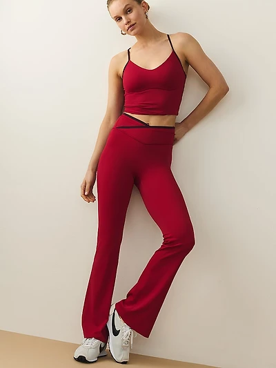 VSX Elevate™ Tipped & Accented Crossover Flare Legging