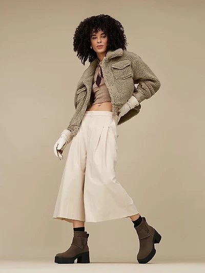 Moxy Chelsea Boots