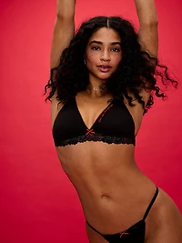 Limited-Edition Wink Flirty Set