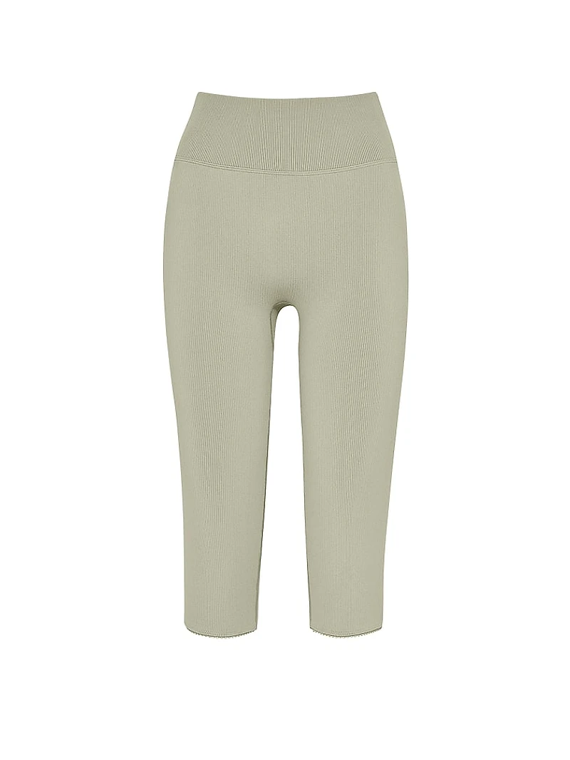 AnyWear Capri Leggings