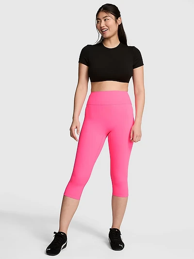 PINK Relay™ Capri Leggings