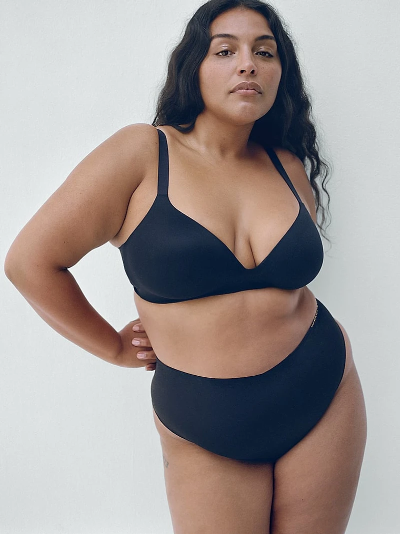 Infinity Flex Lightly Lined Wireless Plunge Bra