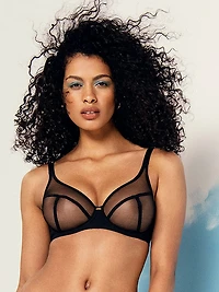 Snapshot Underwire High Apex Bra