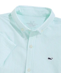 OUTLET Performance Seersucker Short-Sleeve Shirt