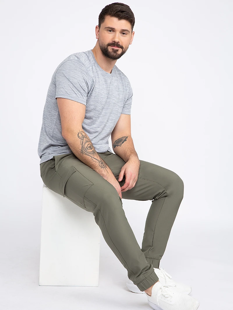 Men's Athletic Tech Cargo Jogger