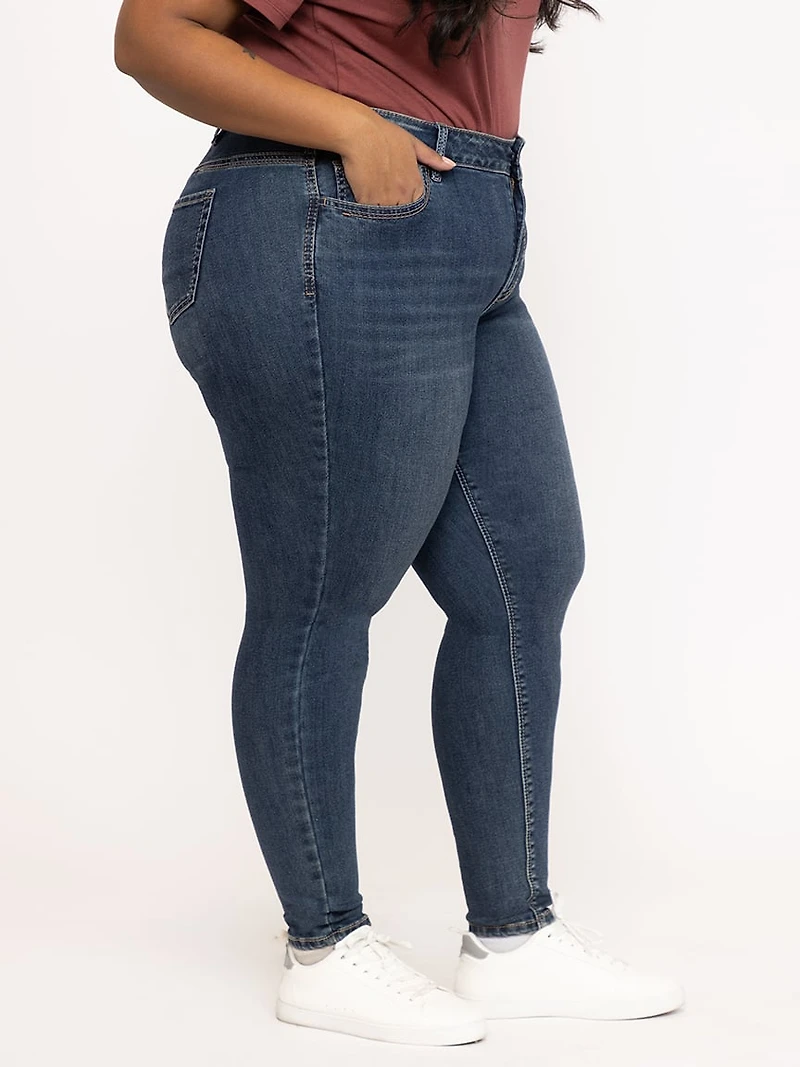 Women's Plus Medium Wash 2 Tone Stitch Skinny Jeans