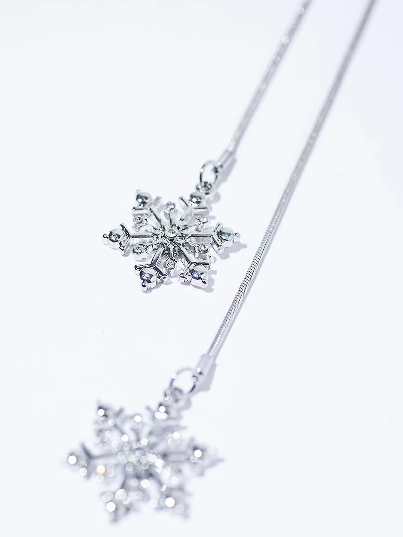 Women's Snowflake Necklace