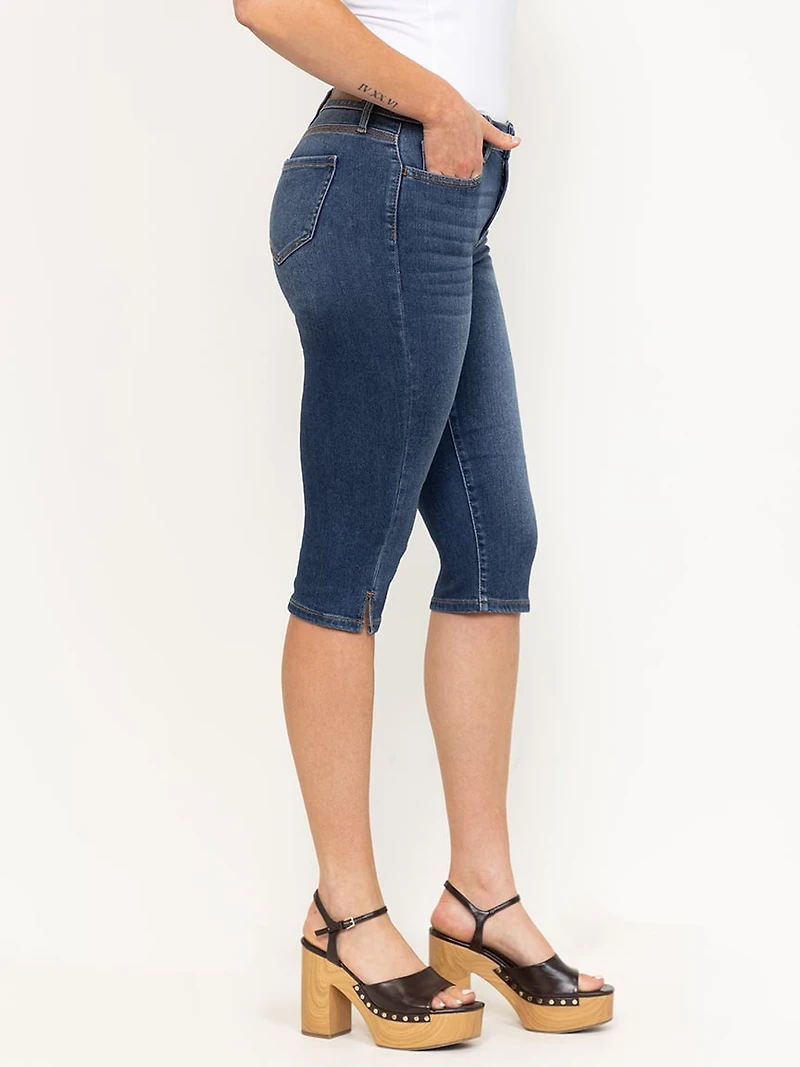 Women's Side Slit Hem Medium Dark Wash Jean Capri