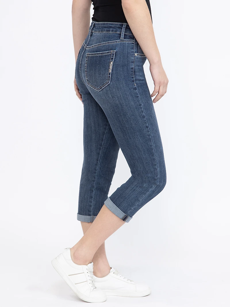 Women's Contrast Multi Thread Medium Dark Wash Jean Capri