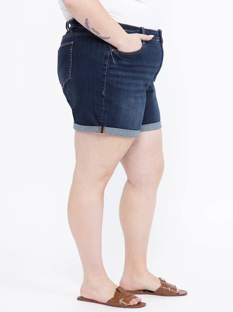 Women's Plus Dark Wash Double Cuffed Midi Short