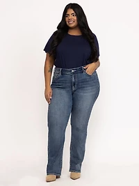 Women's Plus Medium Wash Straight Leg Jeans
