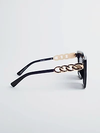 Women's Oversized Black Frame Sunglasses