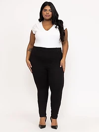 Women's Black 4 Pocket Pull-on Ponte Skinny Pant