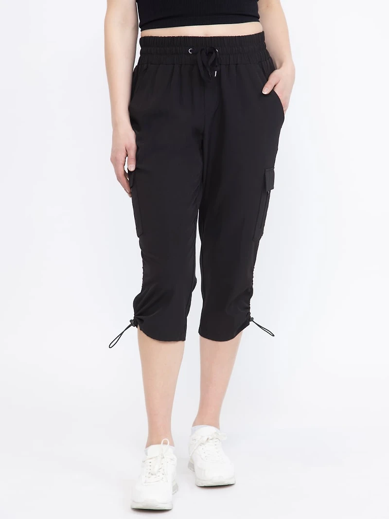 Women's Hybrid Cargo Capri