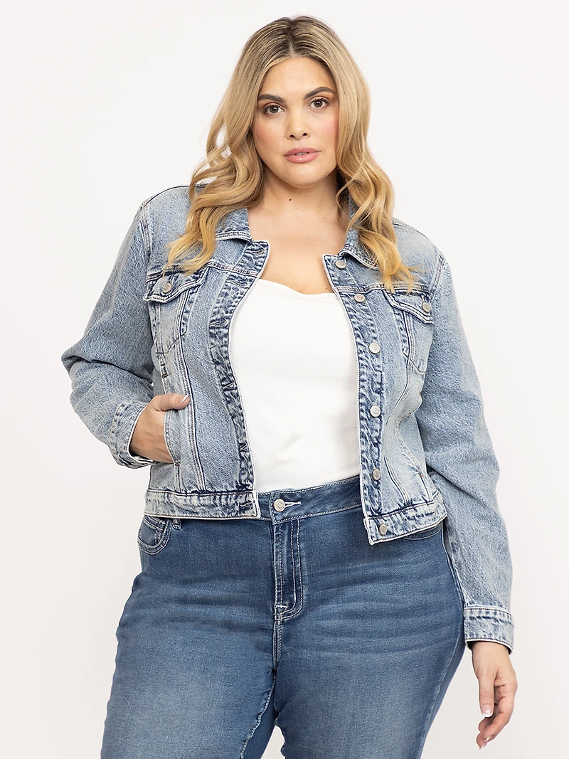 Women's Light Wash Fitted Denim Jacket