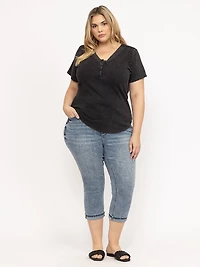 Women's Plus 2 Button Medium Wash Mid Rise Cuffed Jean Capri