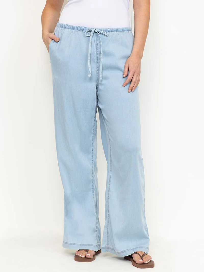 Women's Regular Rise Tie Front Pull-on Wide Leg Jeans