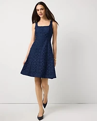 Sleeveless Lace Dress