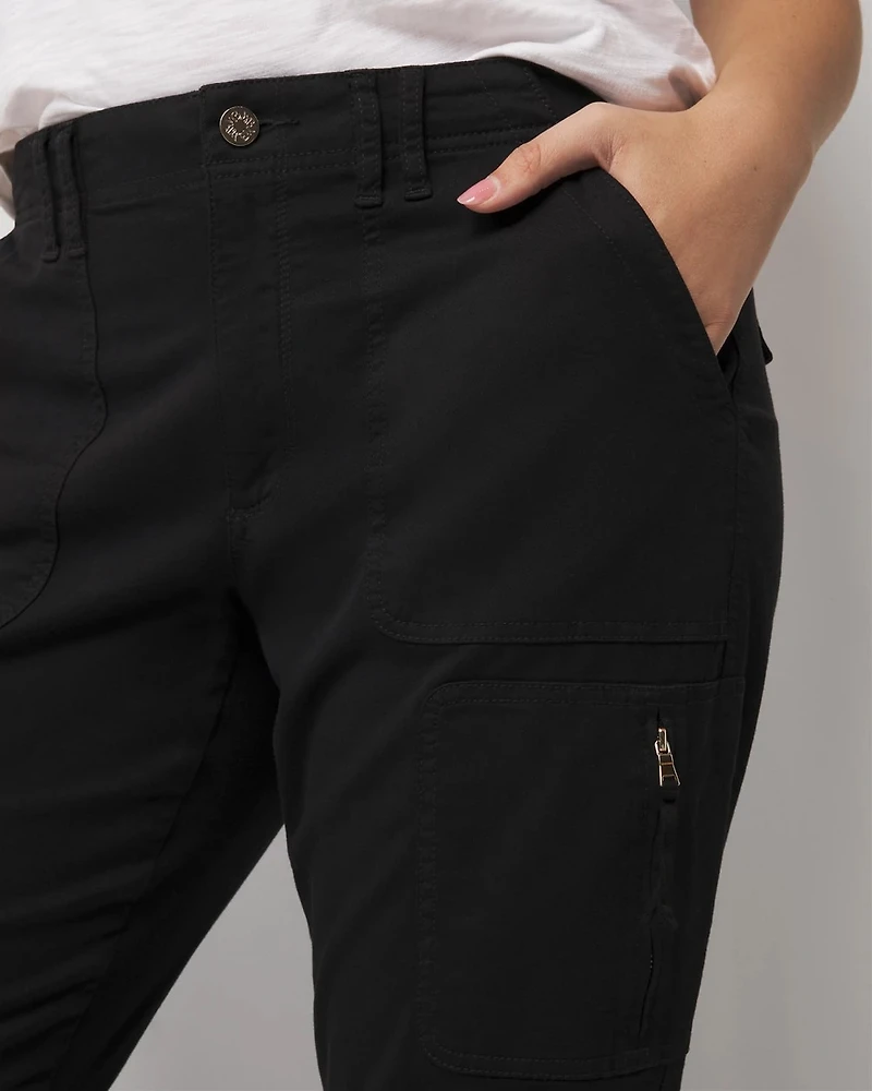 Mid-Rise Pret-A-Pedi Straight Cropped Pants