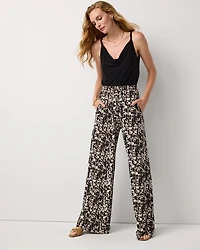 Pull-On Wide Leg Pant