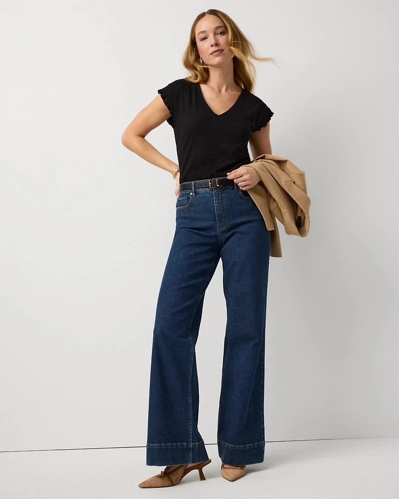 Pleat Sleeve V-neck Tee