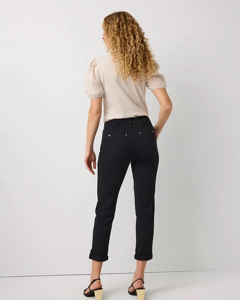 Mid-Rise Pret Crop Pant