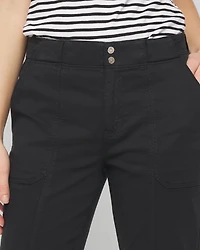 Mid-Rise Pret-A-Pedi Straight Crop Pants