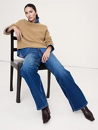 Oversized Midweight Cashmere Crew-Neck Sweater