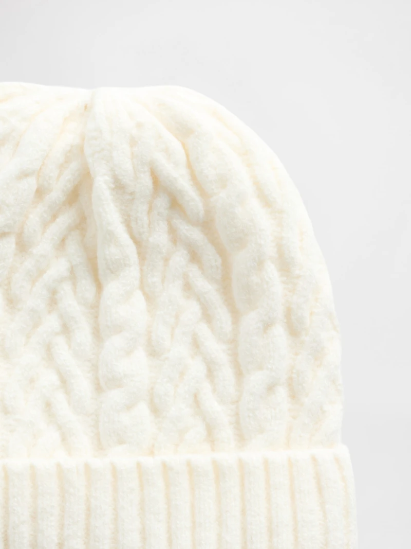 CashSoft Cable-Knit Beanie