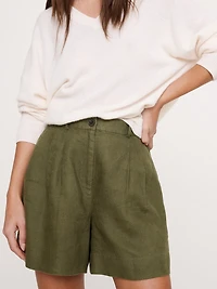 The Soho 4" Short Linen