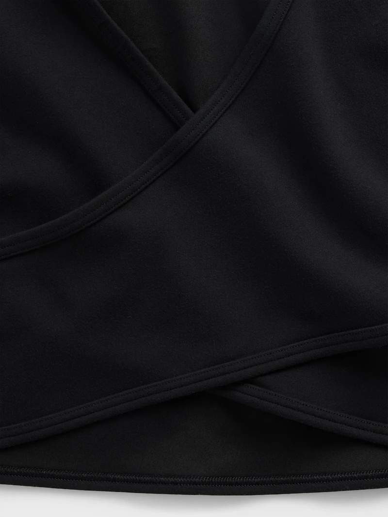 GapFit Smooth Reversible Wrap Crop Top