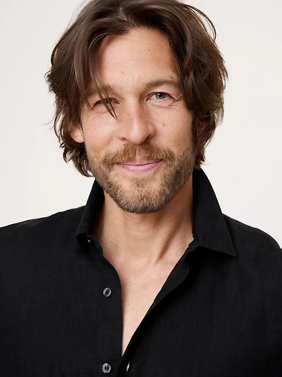 Standard-Fit Linen Shirt