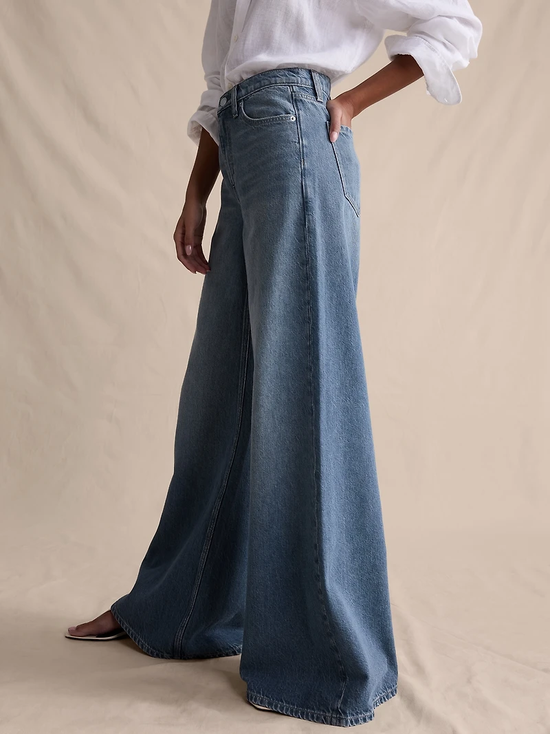 High-Rise Wide-Leg Lightweight Palazzo Jean