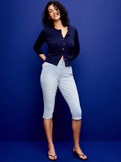 High-Waisted Wow Capri Jeans