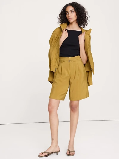 Belted Bermuda Short Luster Twill