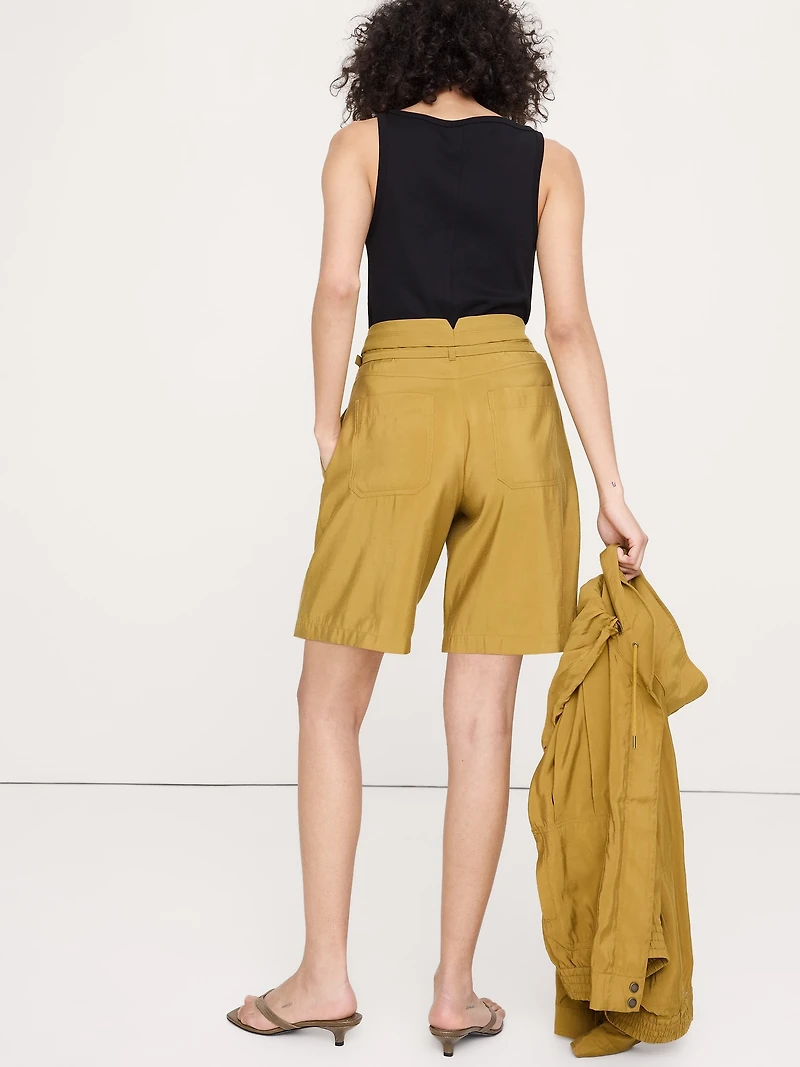 Belted Bermuda Short Luster Twill