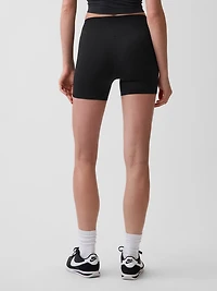 4" GapFit Smooth Bike Shorts