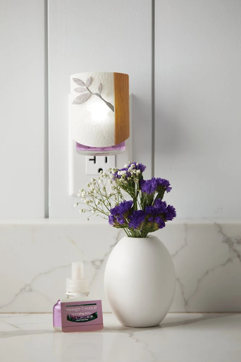 Dogwood ScentPlug® Diffuser w/ Light