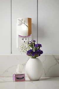 Dogwood ScentPlug® Diffuser w/ Light