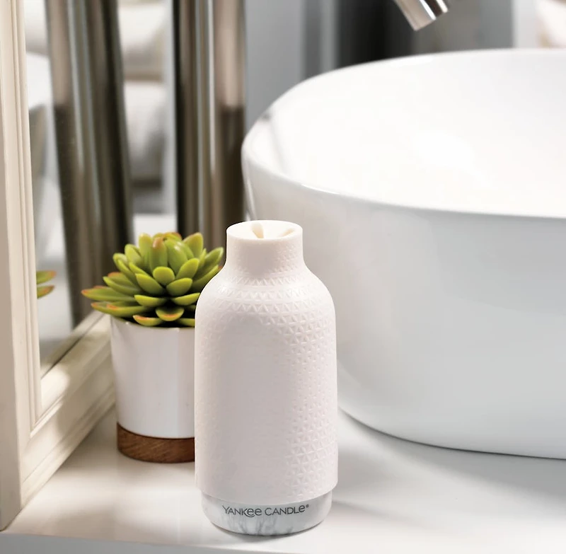 White Belmont Fragrance Dispenser