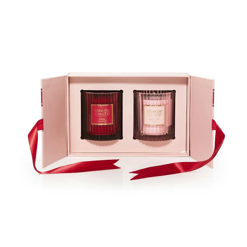 Love Is in the Air Fluted Candles Gift Set
