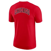 Nike Chicago Bulls 2022/23 City Edition Courtside Max90 Backer Relaxed Fit T-Shirt