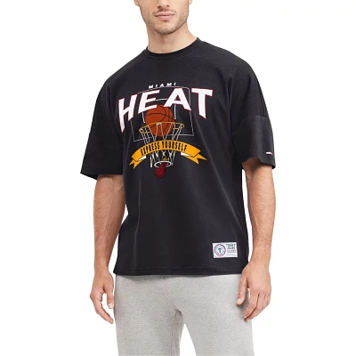 Tommy Jeans Miami Heat Tim Backboard T-Shirt                                                                                    