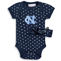 Girls Newborn  North Carolina Tar Heels Hearts Bodysuit and Headband Set                                                        